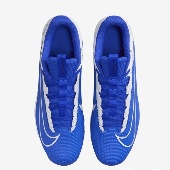Nike Vapor Edge Shark 2 with speed, Men\'s football cleats with excellent support
